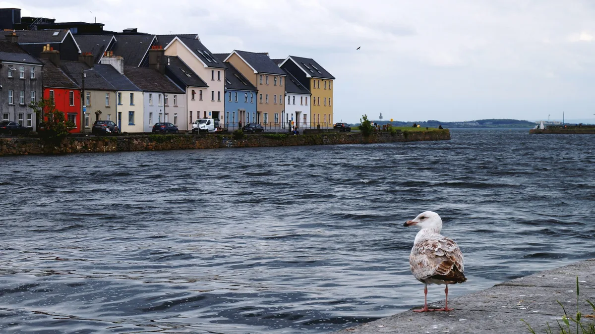10 Địa Điểm Không Thể Bỏ Lỡ Khi Đến Ireland Lần Đầu