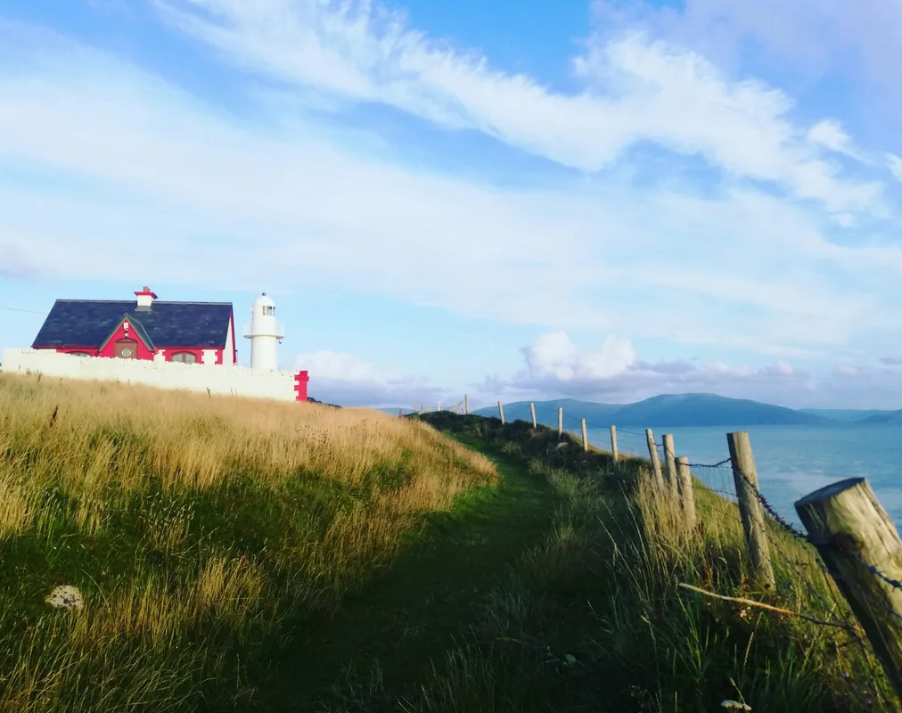 10 Địa Điểm Không Thể Bỏ Lỡ Khi Đến Ireland Lần Đầu