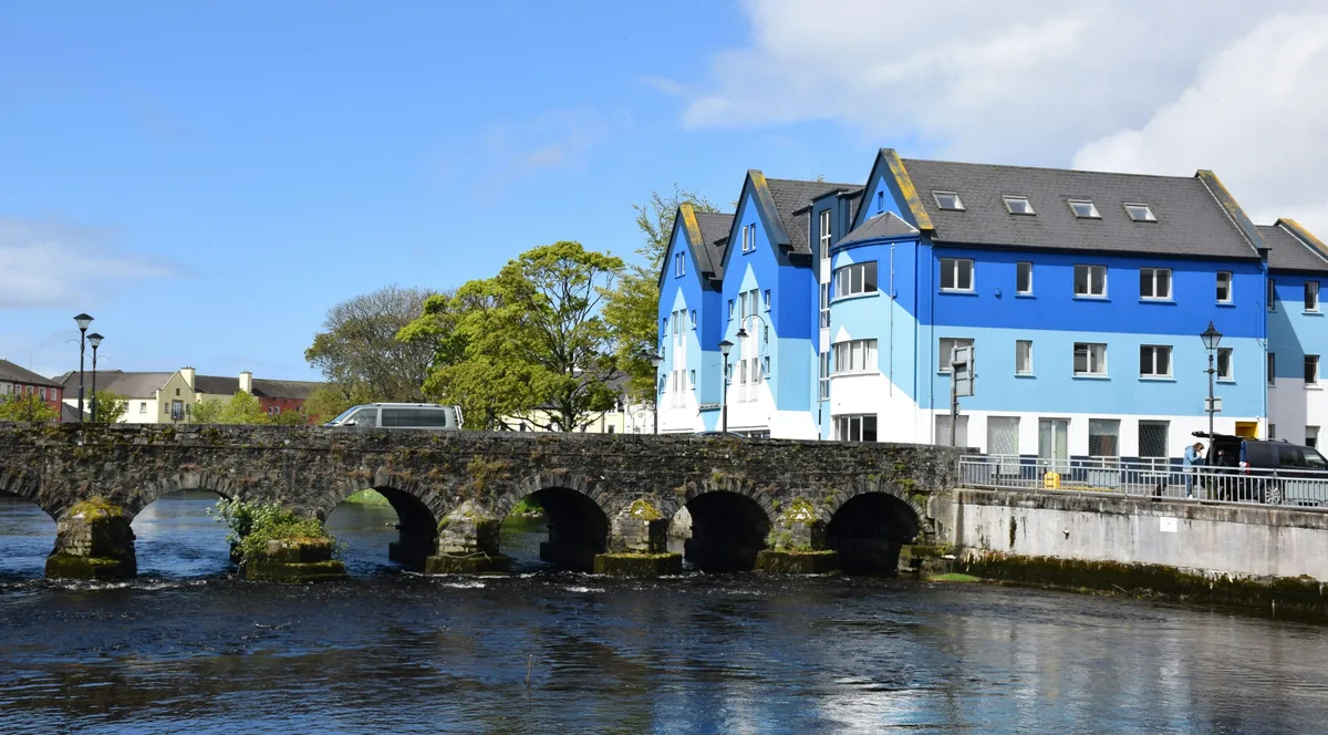 10 Địa Điểm Không Thể Bỏ Lỡ Khi Đến Ireland Lần Đầu