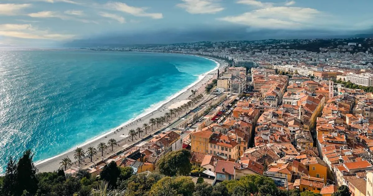 7 Ngày Khám Phá Paris và Nice: Nơi Ở, Hoạt Động & Trải Nghiệm Tuyệt Vời