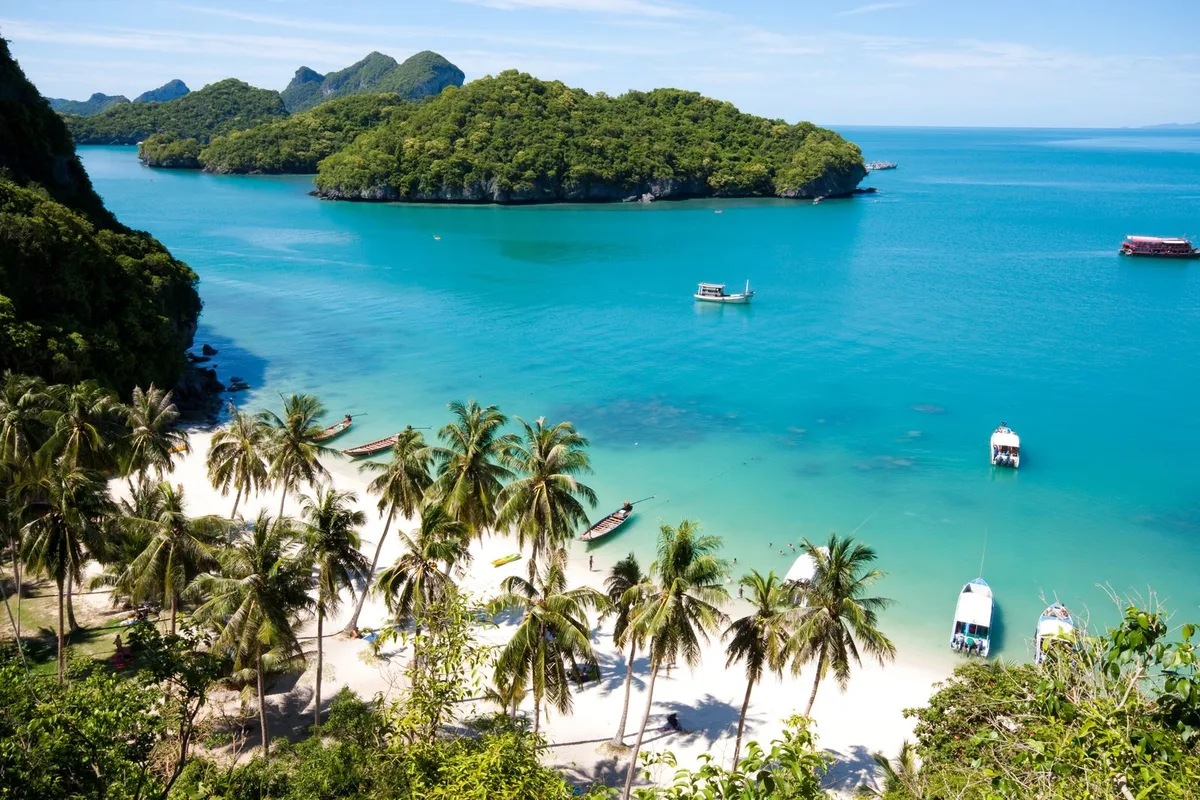 9 Bãi Biển Đẹp Xuất Sắc Tại Đông Nam Á Để Bạn Khám Phá
