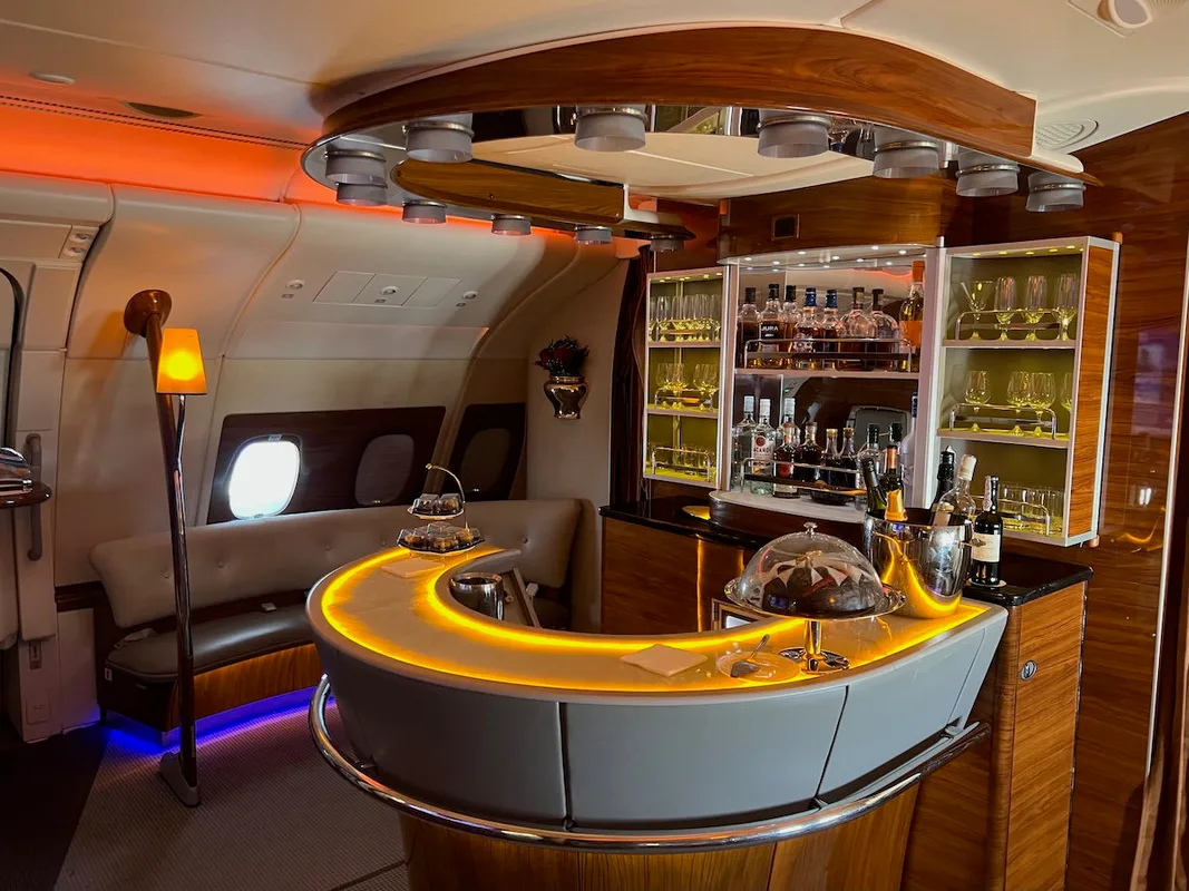 Alaska Airlines Bị Phạt 165.000 USD Vì Để Hành Khách Say Xỉn Lên Máy Bay