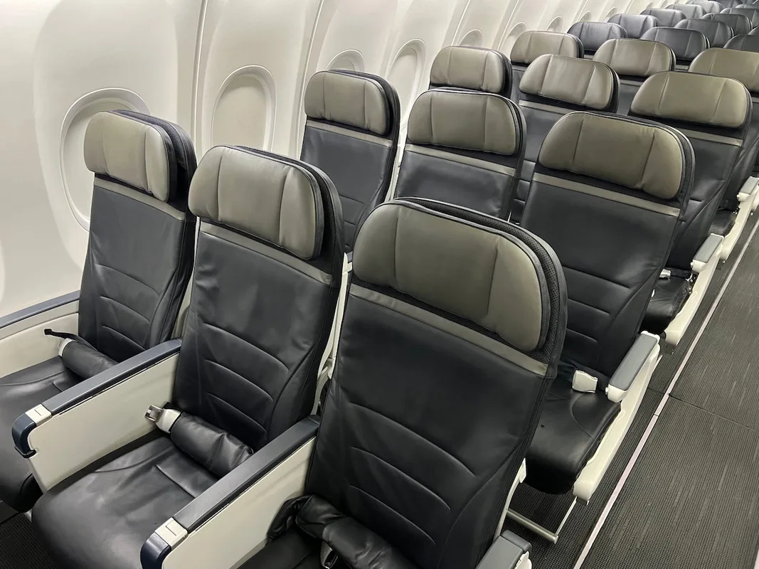 Alaska Airlines Thay Đổi Chính Sách Tích Lũy Điểm: Saver Fares Không Còn Được Tích Điểm