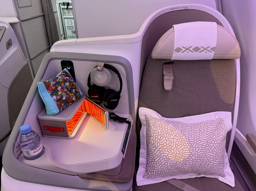 Bay Business Class Aircalin: Kinh Nghiệm Ngập Tràn Cảm Xúc Từ Paris Tới Bangkok
