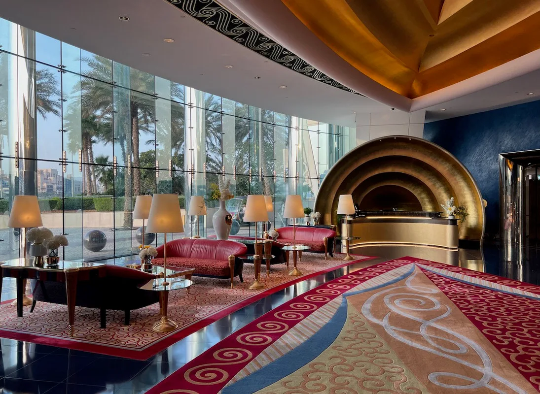 Burj Al Arab - Khách Sạn 7 Sao Nổi Tiếng Ở Dubai Đóng Cửa Để Tu sửa 18 Tháng
