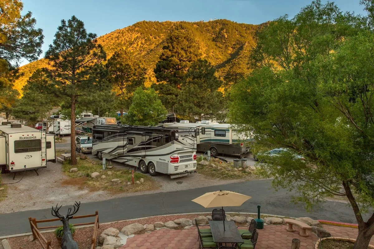 Cắm Trại Dọc Đường Route 66: Những Nơi Đáng Nhớ Nhất