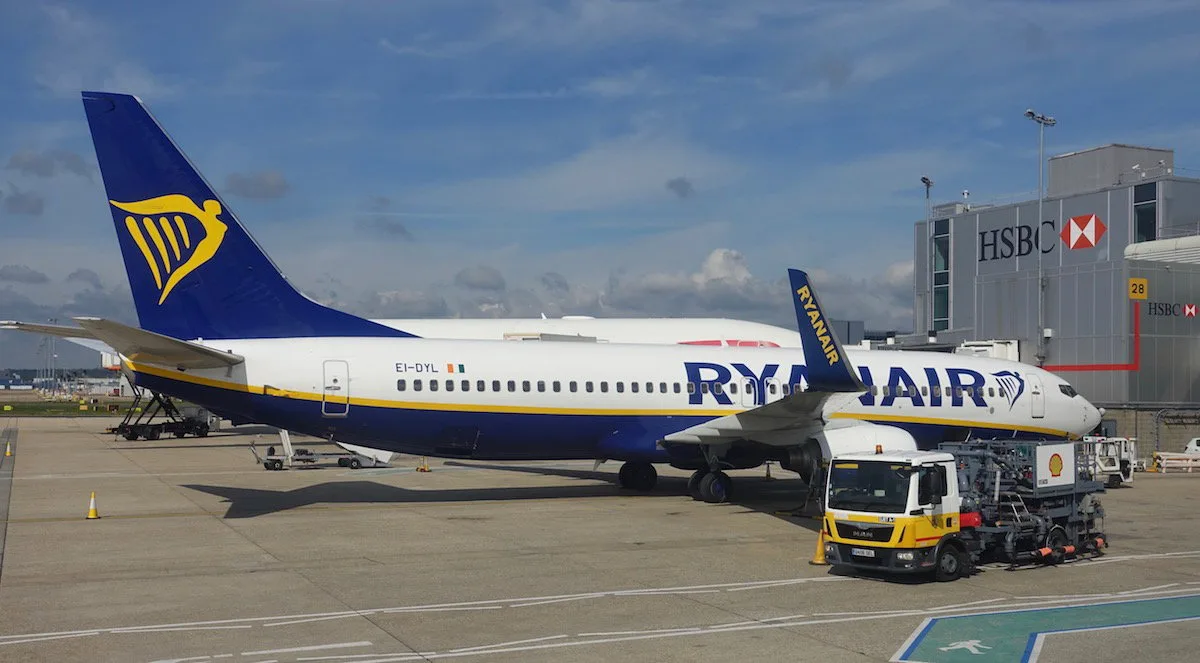 CEO Ryanair Đề Xuất Cấm Bán Rượu Sáng Sớm Tại Sân Bay: Ý Kiến Chưa Đến Đúng?