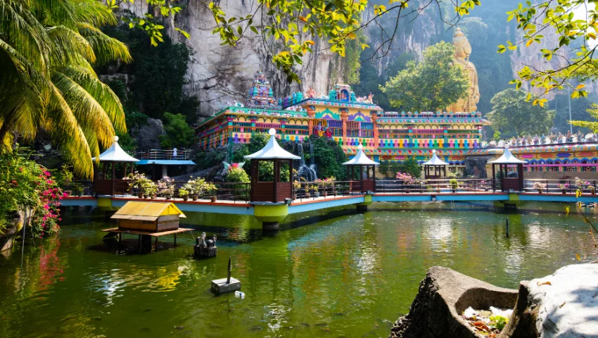Chạm Tay Vào Văn Hóa Bản Địa Malaysia, Khám Phá Đảo Biển Singapore