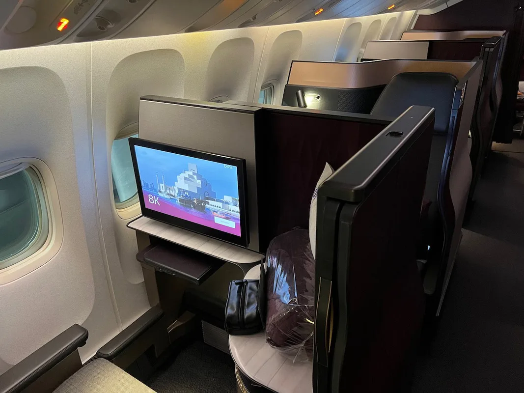 Chọn Ghế Qsuites Qatar Airways: Cách Tối Ưu Hóa Trải Nghiệm Bay