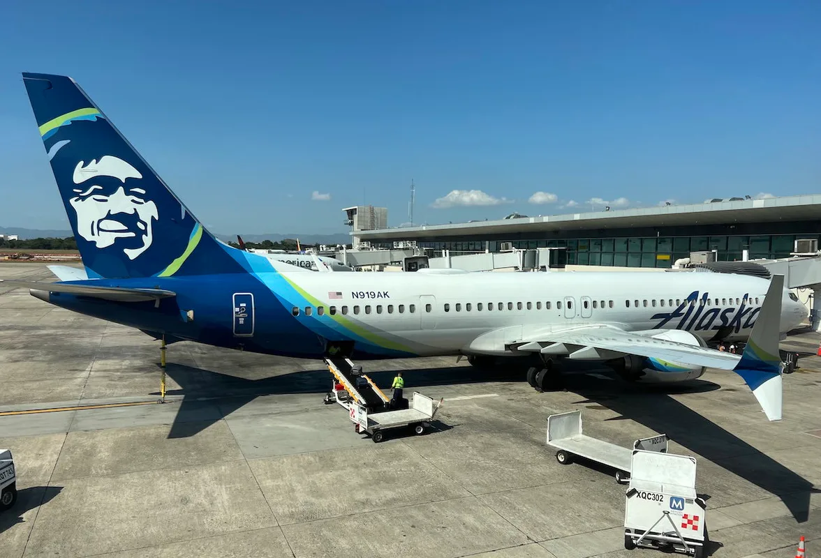 Có Nên Lấy Thẻ Atmos Rewards Ascent Visa Không?