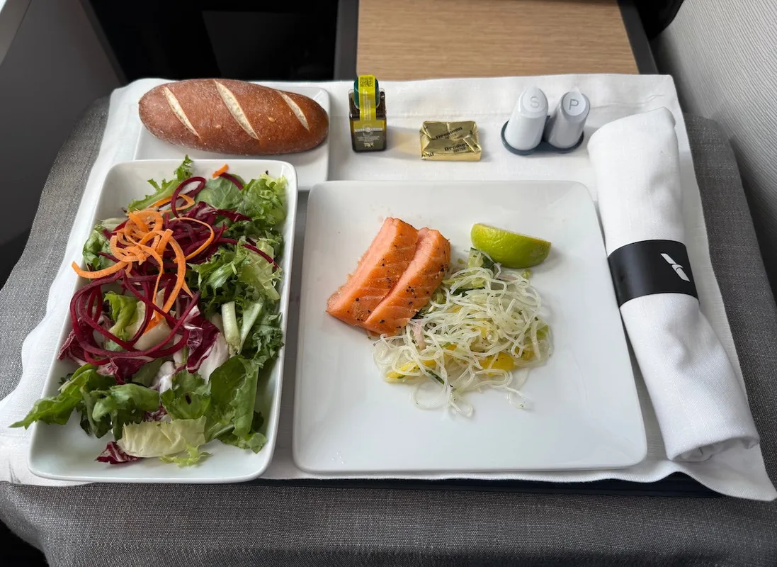 Cuộc Chiến Tiền Lương Của Tiếp Viên Hàng Không American Airlines Tại London