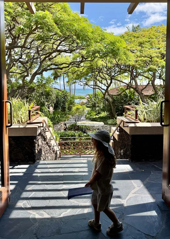Đánh Giá Khách Sạn Four Seasons Hualalai: Có Đáng Tiền Không?