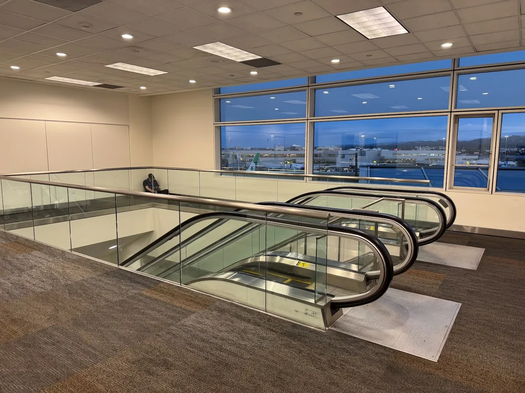 Đánh Giá Lounge Maharaja của Air India Tại San Francisco: Những Đặc Quyền Không Thể Bỏ Qua