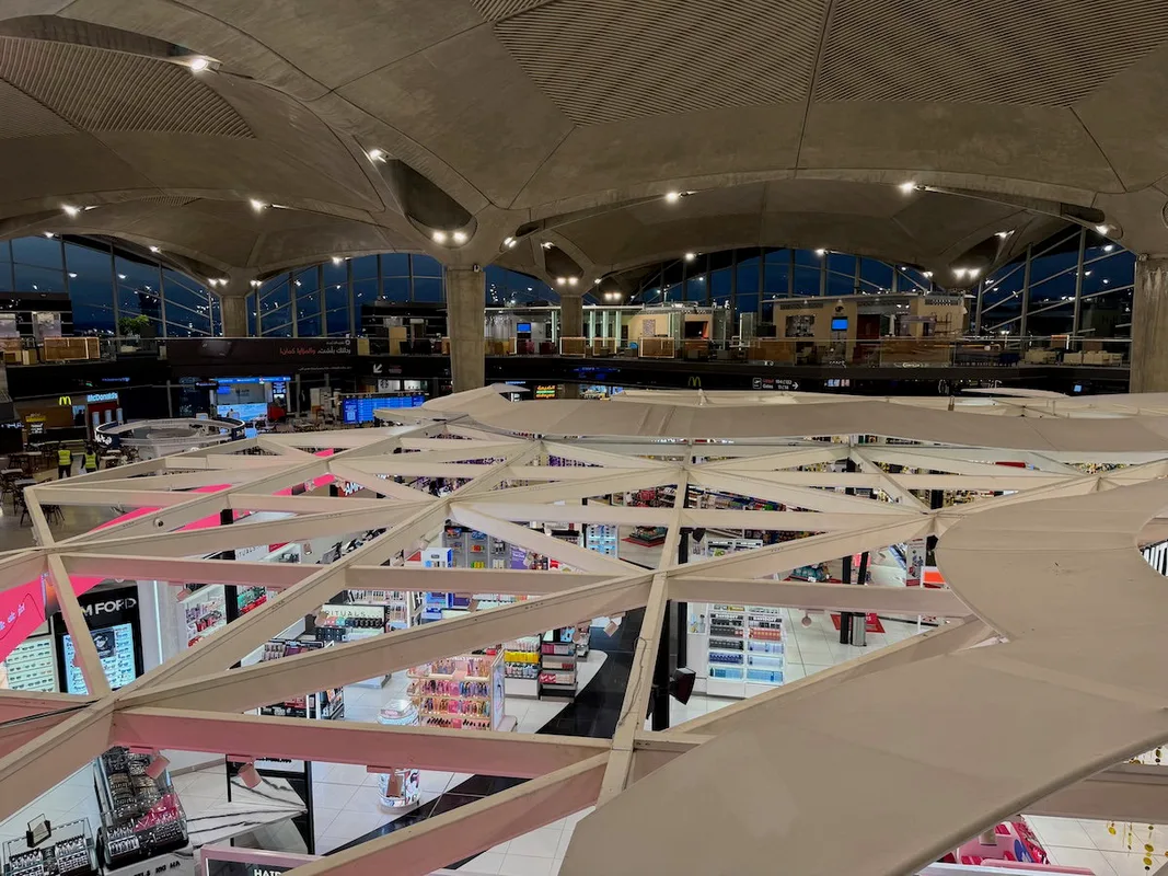 Review of Plaza Premium Lounge at Amman Airport: A Comfortable Oasis Between Flights