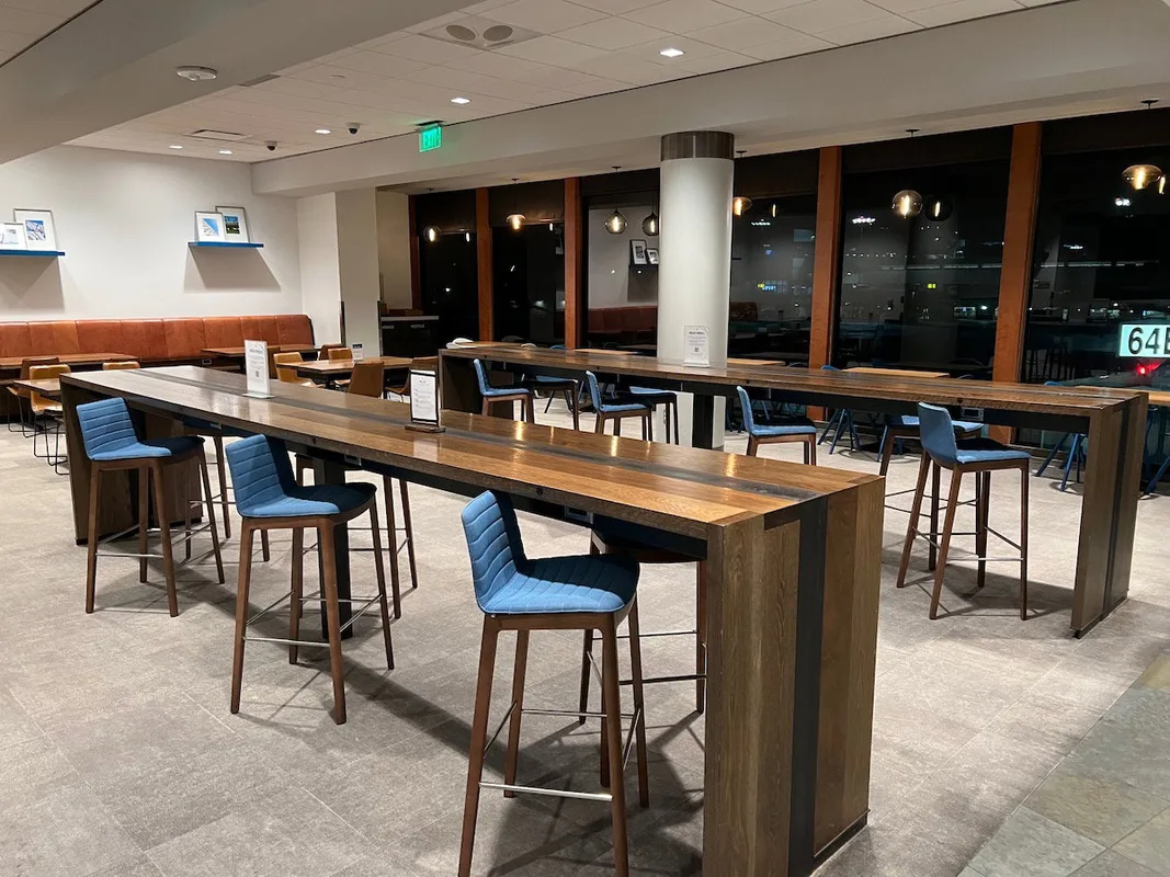 Đánh Giá Thẻ Tín Dụng Atmos Rewards Summit: Giá Trị Thực Sự