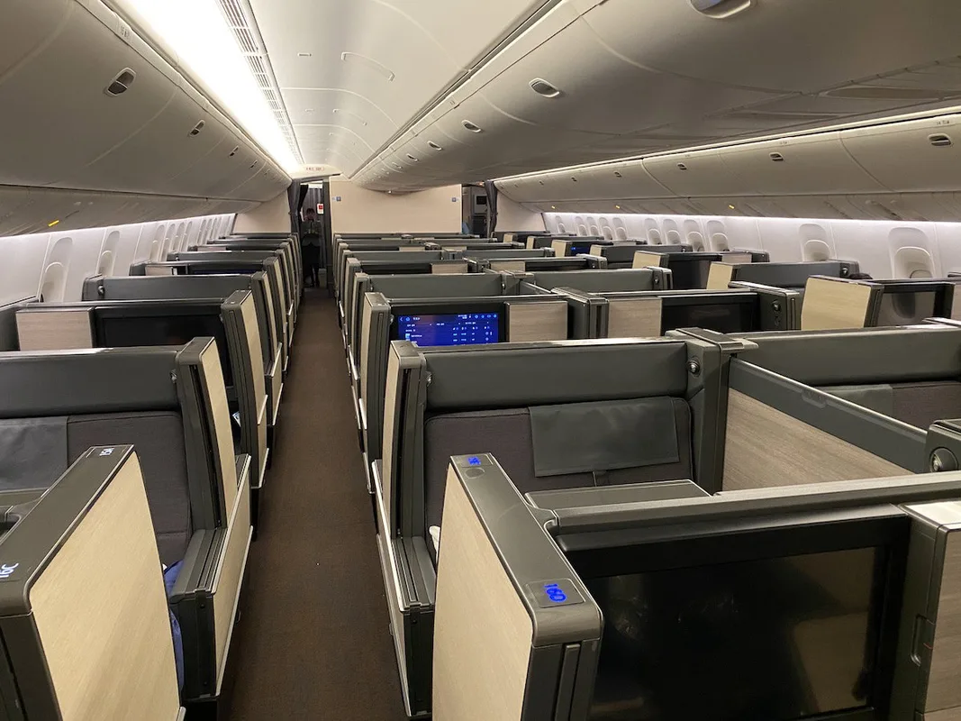 Đánh Giá Thẻ Tín Dụng Capital One Venture Business: Phí 95 USD, Nhận 2x Miles