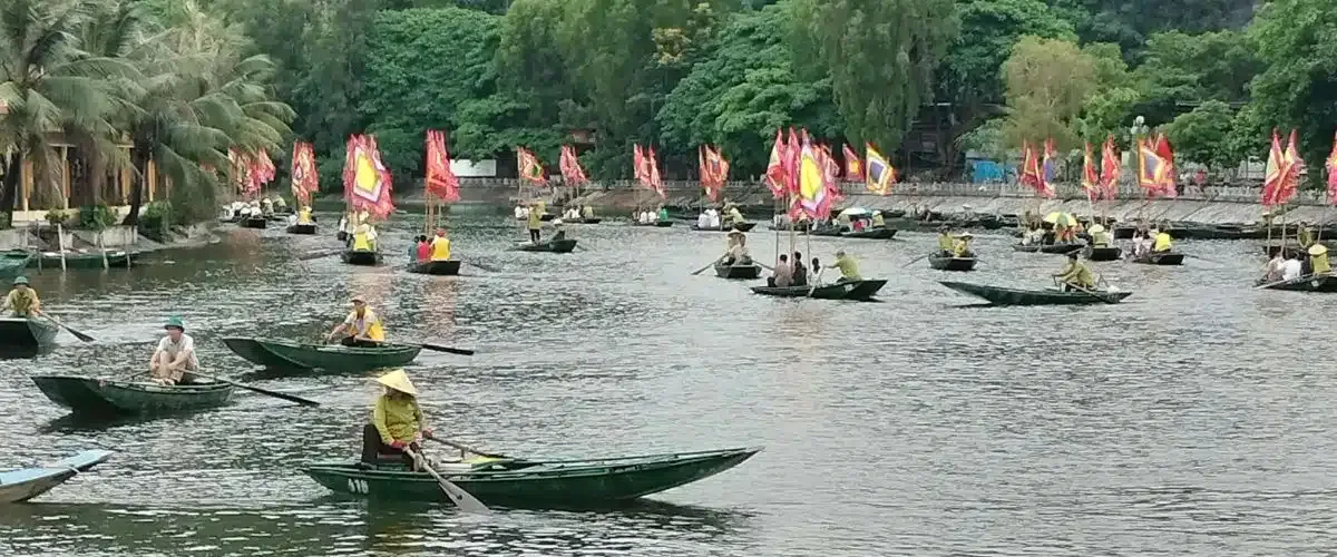 Đi Ninh Bình Từ Hà Nội: Hành Trình Lãng Du Giữa Non Nước Trữ Tình