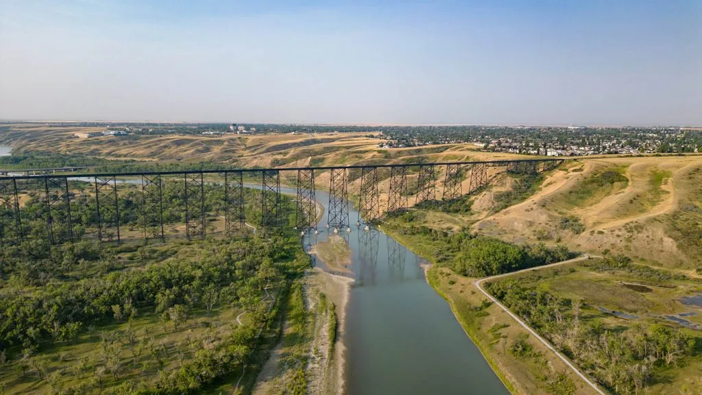 Điểm Đến Hấp Dẫn Ở Lethbridge, Alberta: Trải Nghiệm Khó Quên