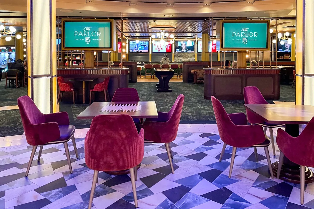 Đột Phá Hàng Triệu Đôla: Celebrity Solstice Sau Cải Tạo Triệu Đô