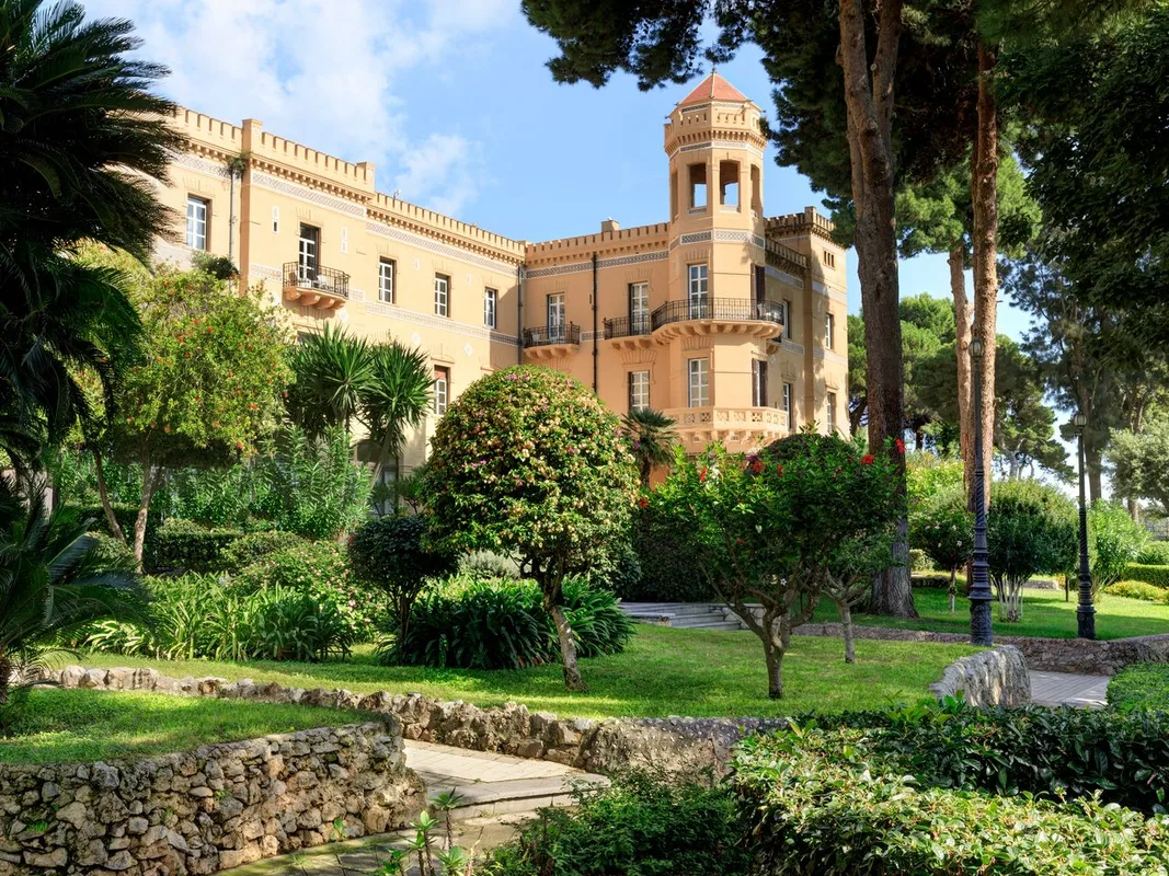 Dua Lipa and the Wedding at a Luxurious Hotel in Sicily