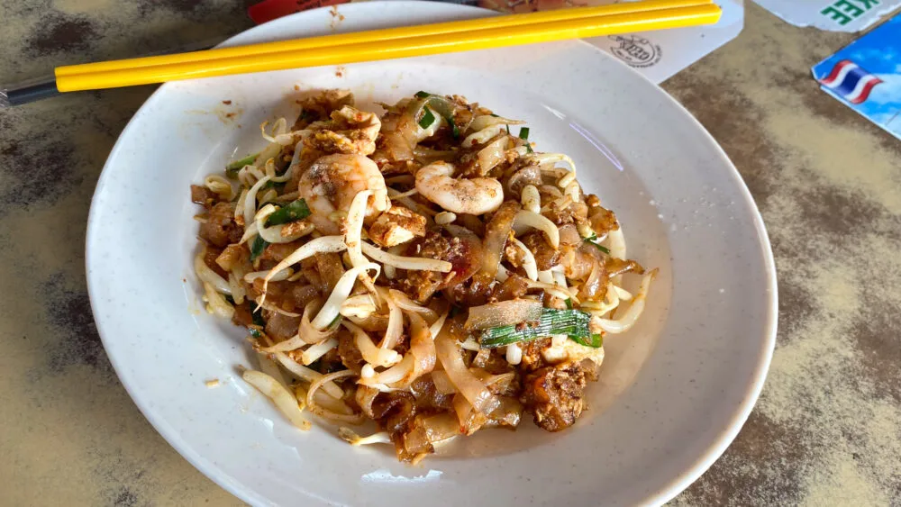Ghé Chuan Kee Ở Malaysia Để Thử Cơm Gà Xếp Hàng Dài Dằng Dặc