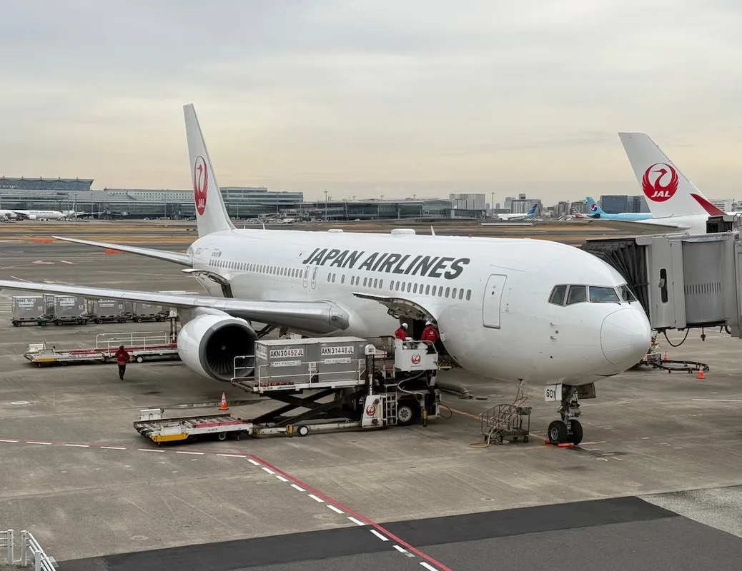 Giám đốc điều hành Japan Airlines Giảm 30% Lương vì Vấn Đề Uống Rượu Tại Nơi Làm