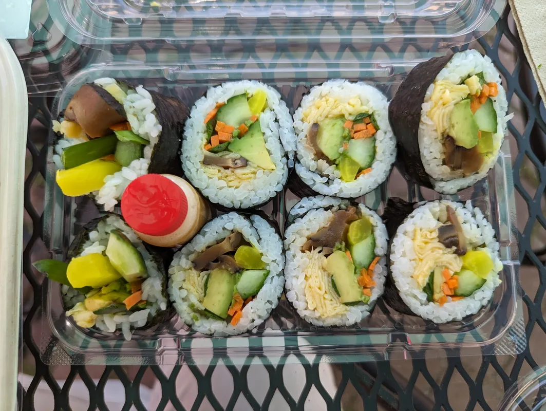 Gimbap – Cuộc Phục Hưng Của Món Ăn Gói Rong Biển Tại Mỹ