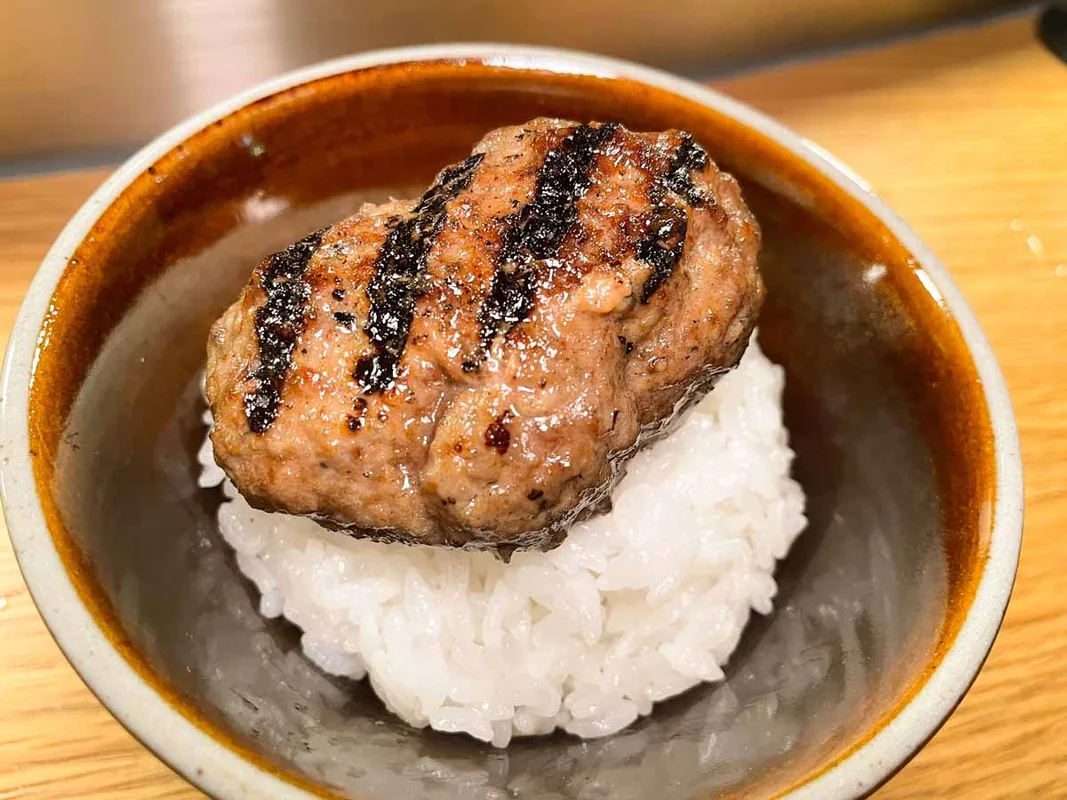 Hikiniku To Come: Khám Phá Hamburger Steak Tươi Ngon Tại Singapore