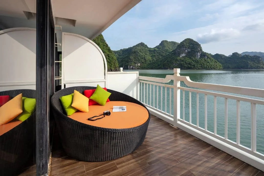 Hướng Dẫn Du Lịch Vịnh Lan Hạ: Những Điều Cần Biết