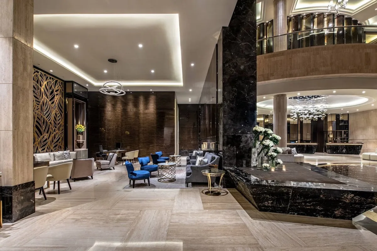 Khách Hàng Phẫn Nộ Với Dịch Vụ Tại Ritz-Carlton Jakarta: Sự Thất Bại Trong Dịch Vụ Đáng Lo Ngại