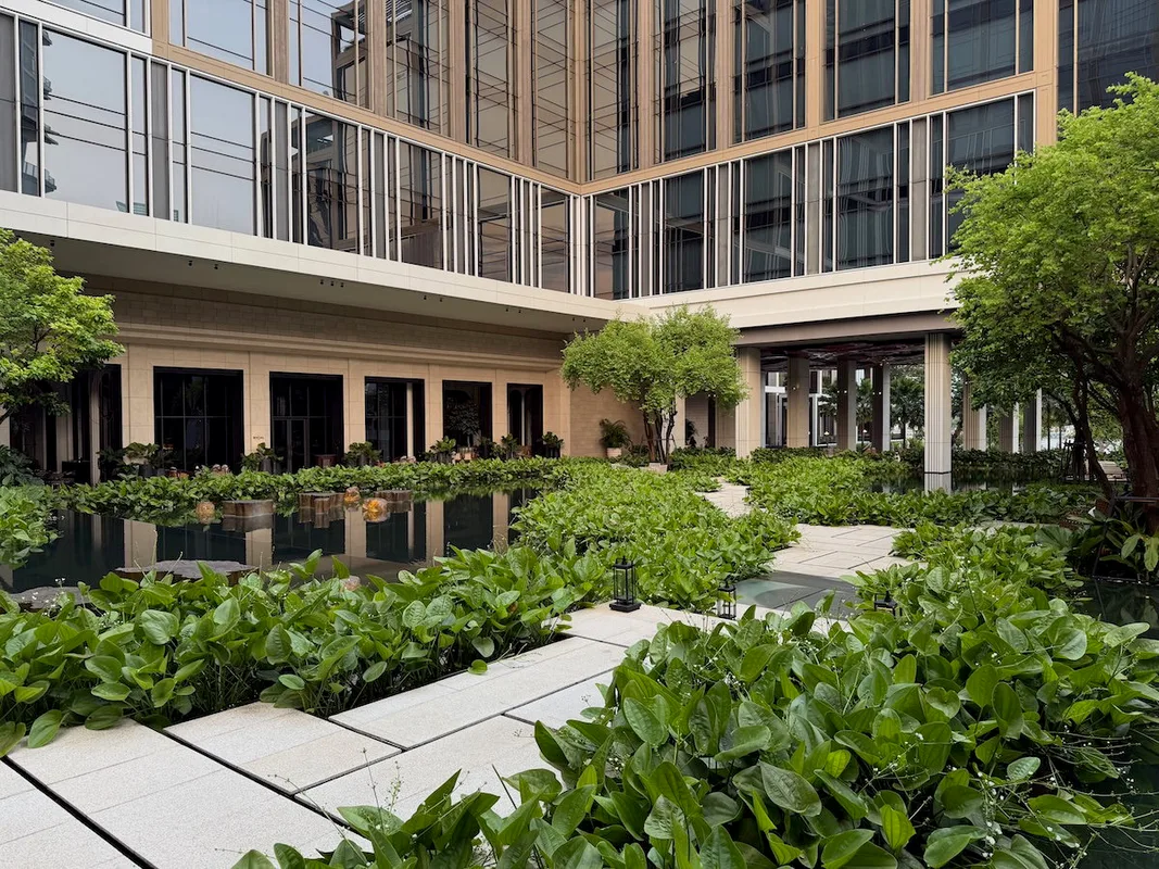 Khách Sạn Four Seasons Bangkok: Trải Nghiệm Đẳng Cấp Tại Thủ Đô Thái Lan