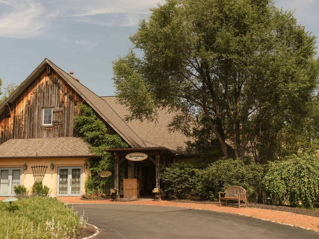 Khách Sạn Nổi Bật Trong Khu Vực Finger Lakes, New York: Những Điểm Dừng Chất Lượng