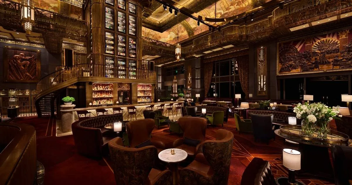 Discover the 11 Most Beautiful Cocktail Bars in Singapore