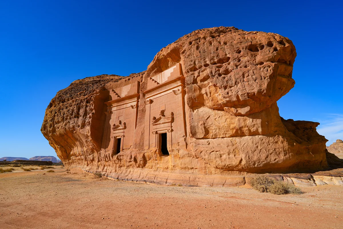 Khám Phá AlUla: Hành Trình Về Quá Khứ Tại Ả Rập Saudi