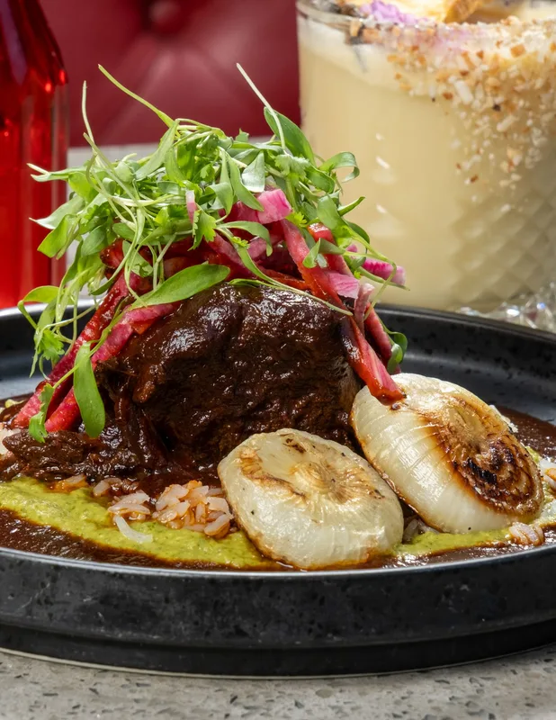 Khám Phá Ẩm Thực Palm Springs: Hòa Quyện Cũ và Mới