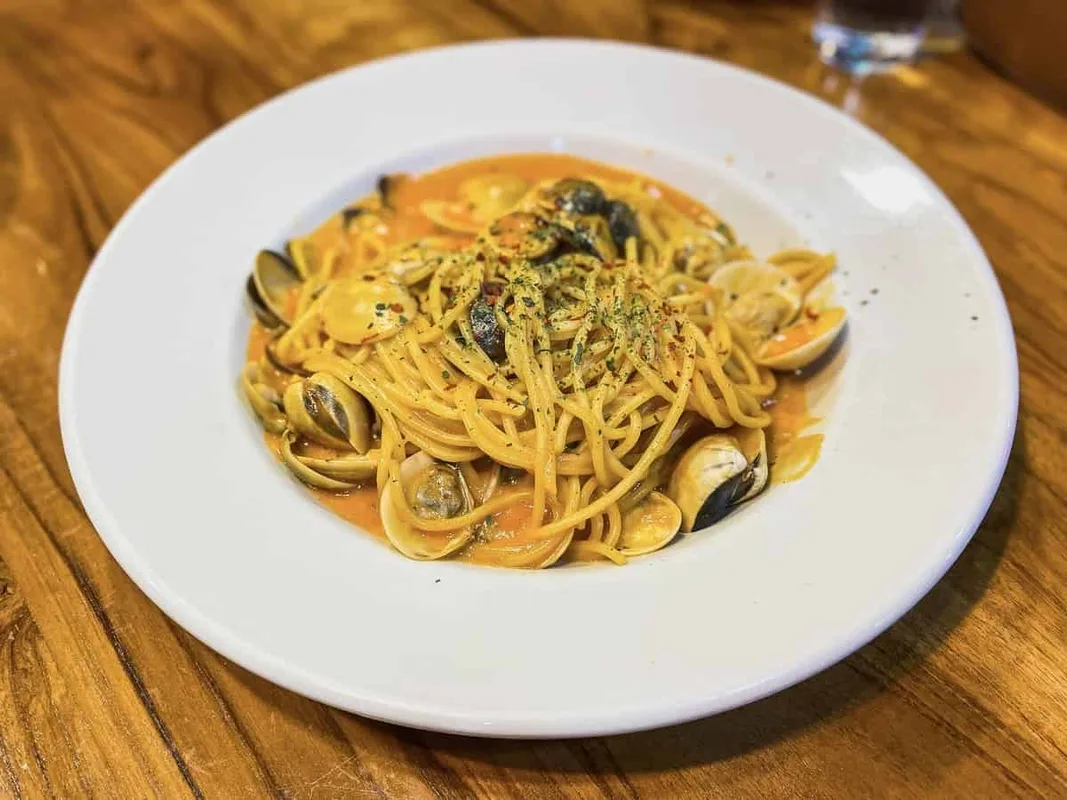 Khám Phá Ashhryshoshedap: Mì Spaghetti Trứng Muối & Cơm Chiên Belacan Ở Johor Bahru