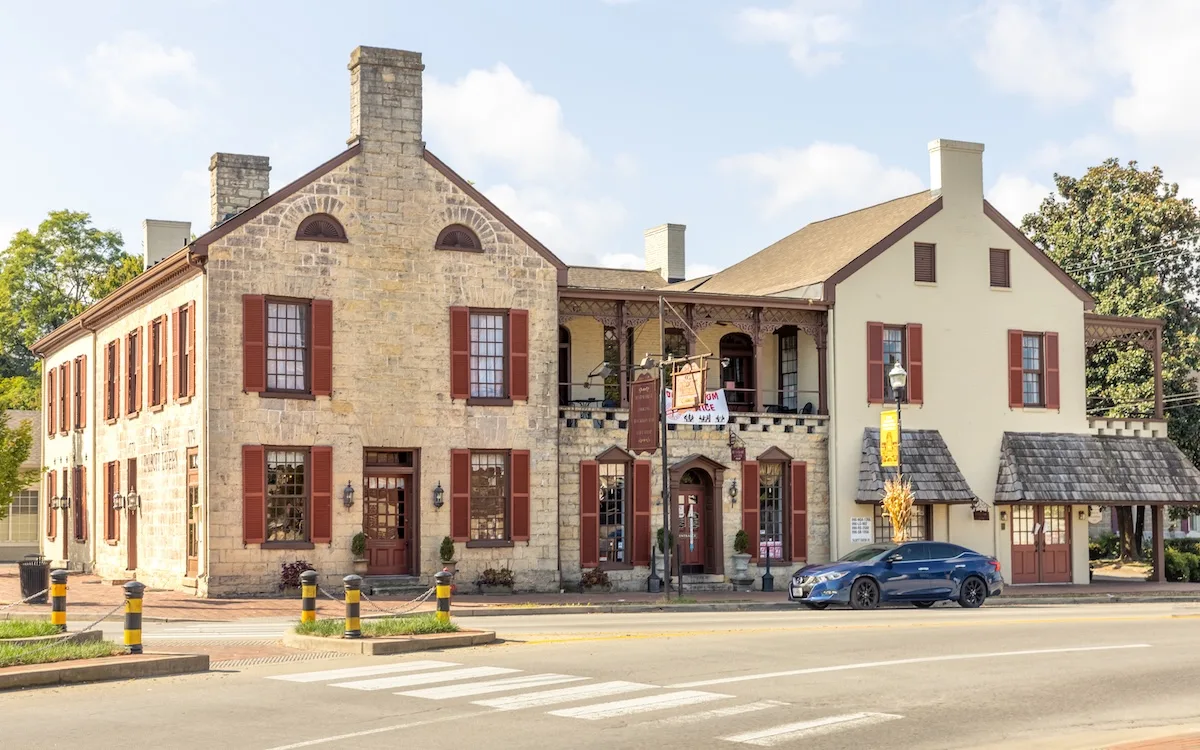 Khám Phá Bardstown, Kentucky: Nơi Nổi Tiếng Với Bourbon Và Di Sản Lịch Sử