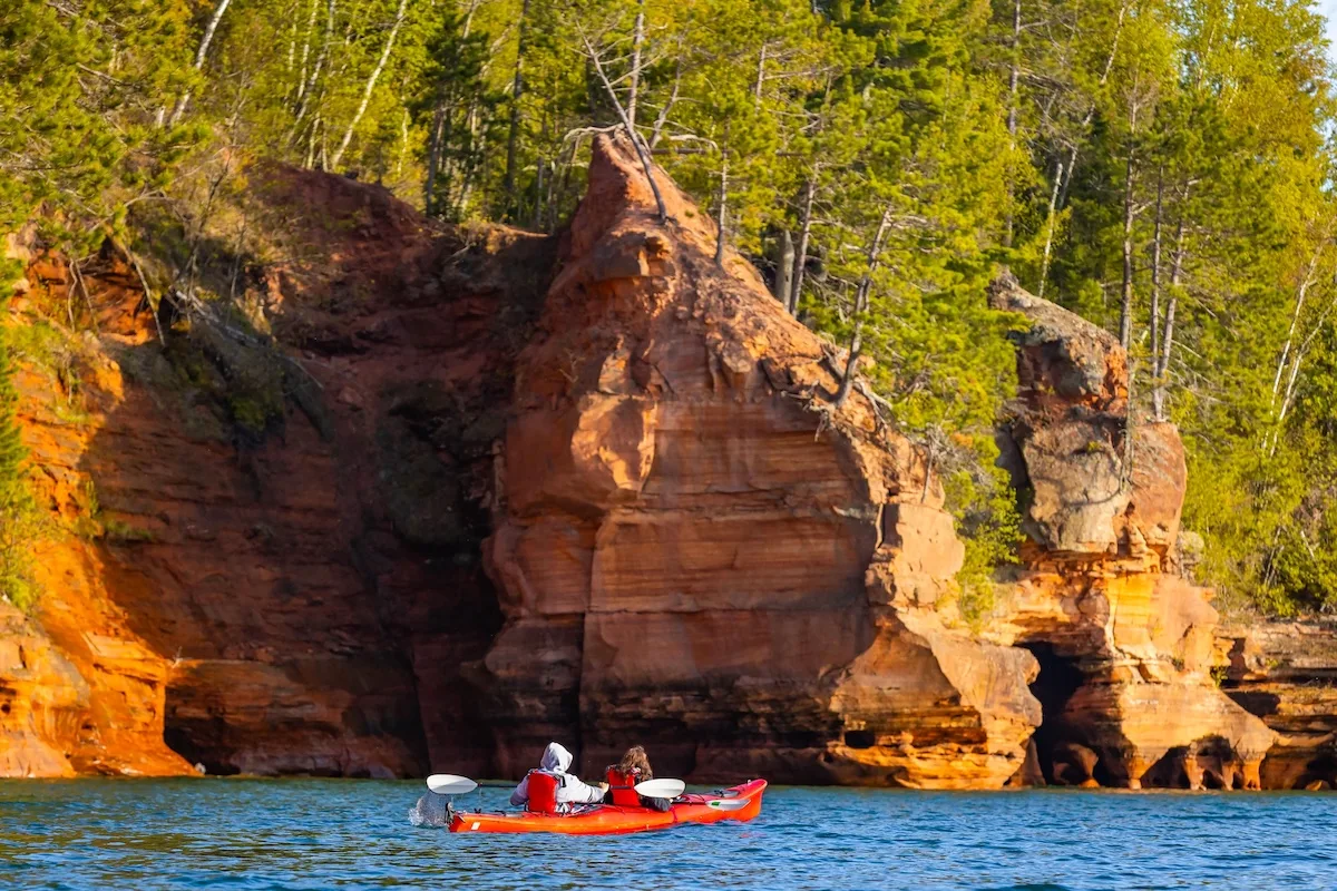 Khám Phá Bayfield: Viên Ngọc Giữa Hồ Superior ở Wisconsin