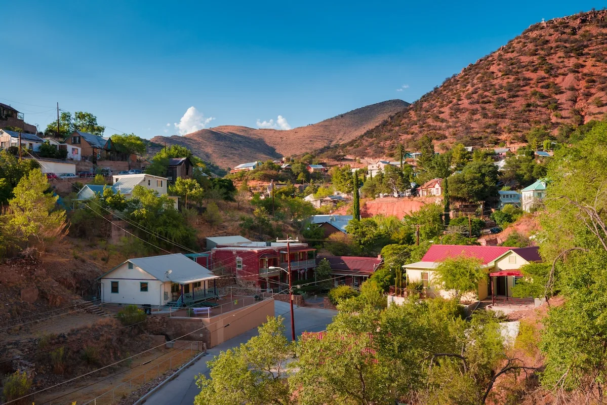 Khám Phá Bisbee: Thị Trấn Khai Thác Cổ Kính Tại Arizona