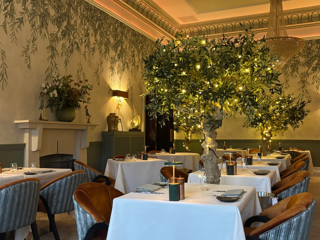 Khám Phá Bờ Biển Đông Bắc Anh Tại Seaham Hall: Một Kỳ Nghỉ Thú Vị