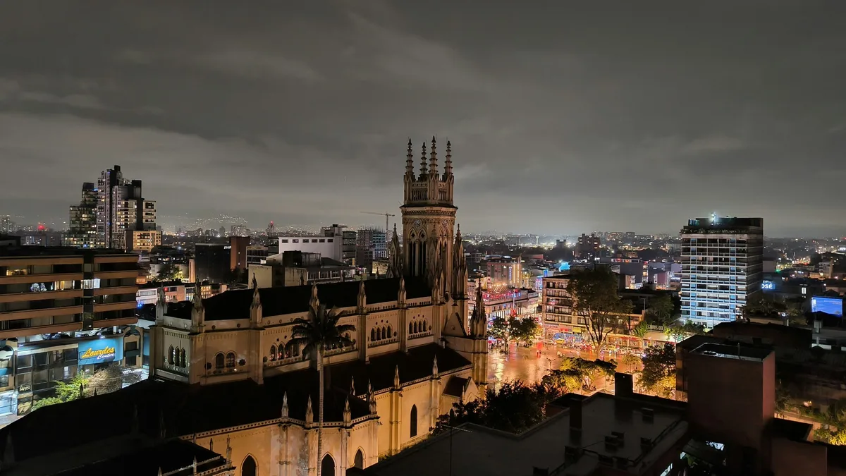 Khám Phá Bogota: Từ Chợ Đường Phố Đến Sàn Nhảy Salsa