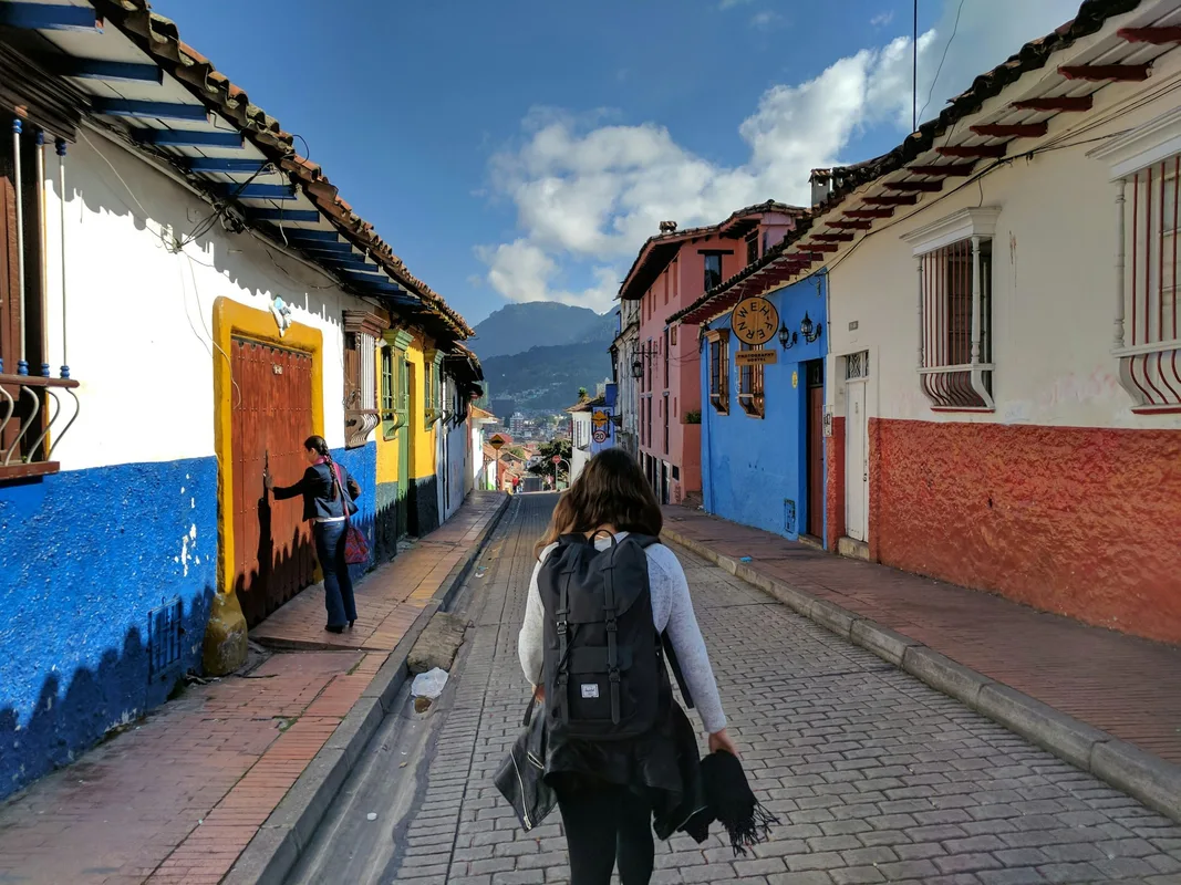 Khám Phá Bogota: Từ Chợ Đường Phố Đến Sàn Nhảy Salsa