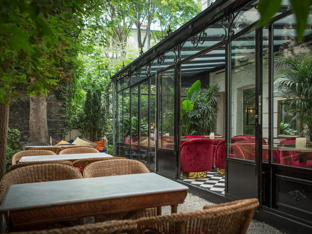 Khám Phá Các Khách Sạn Lãng Mạn Nhất Tại Paris