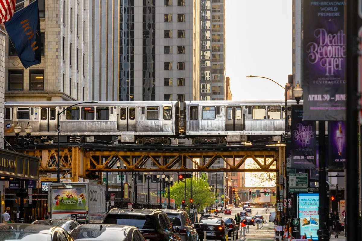 Khám Phá Chicago Mà Không Cần Xe Hơi