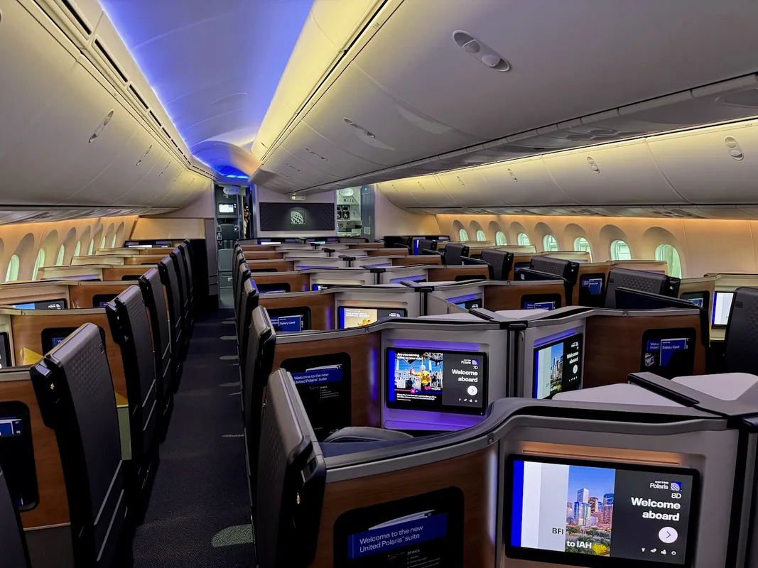 Khám Phá Chiếc Boeing 787-9 Mới Của United Airlines