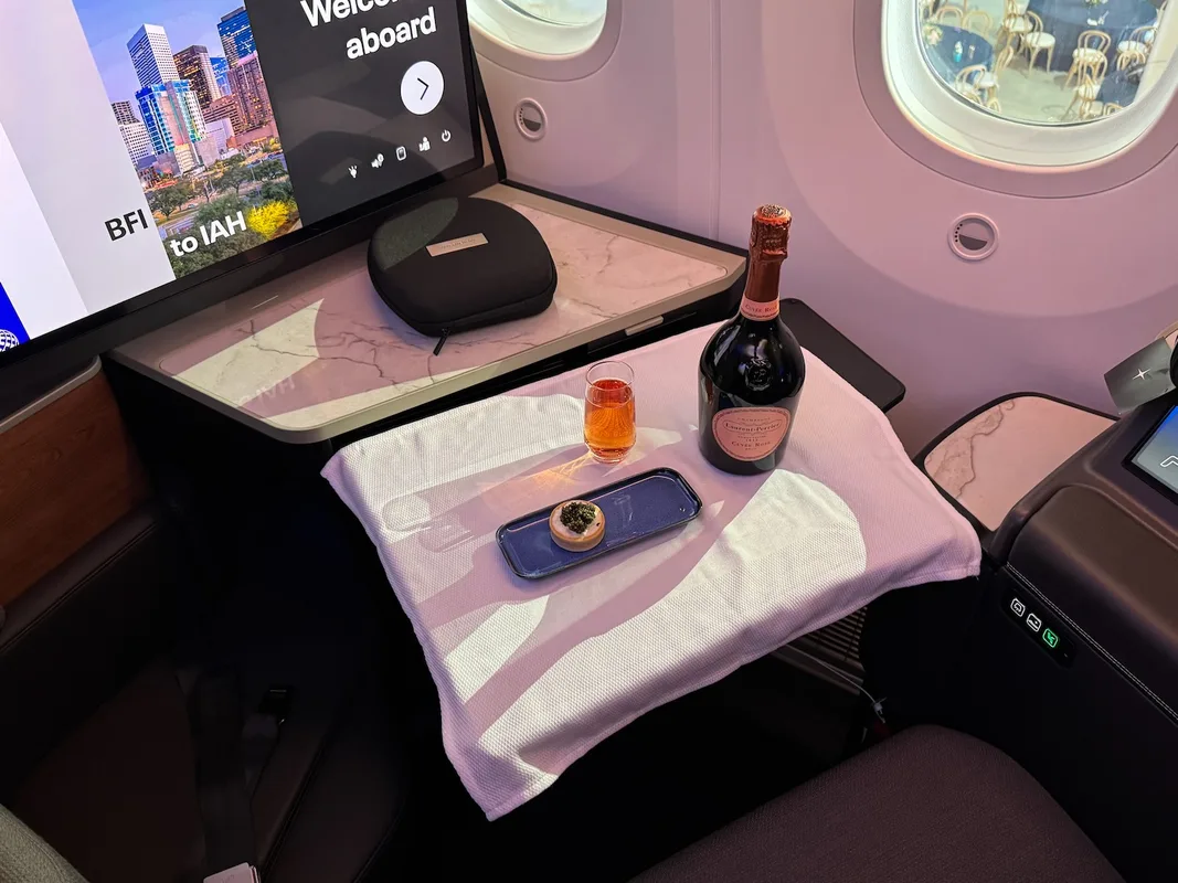 Khám Phá Chiếc Boeing 787-9 Mới Của United Airlines
