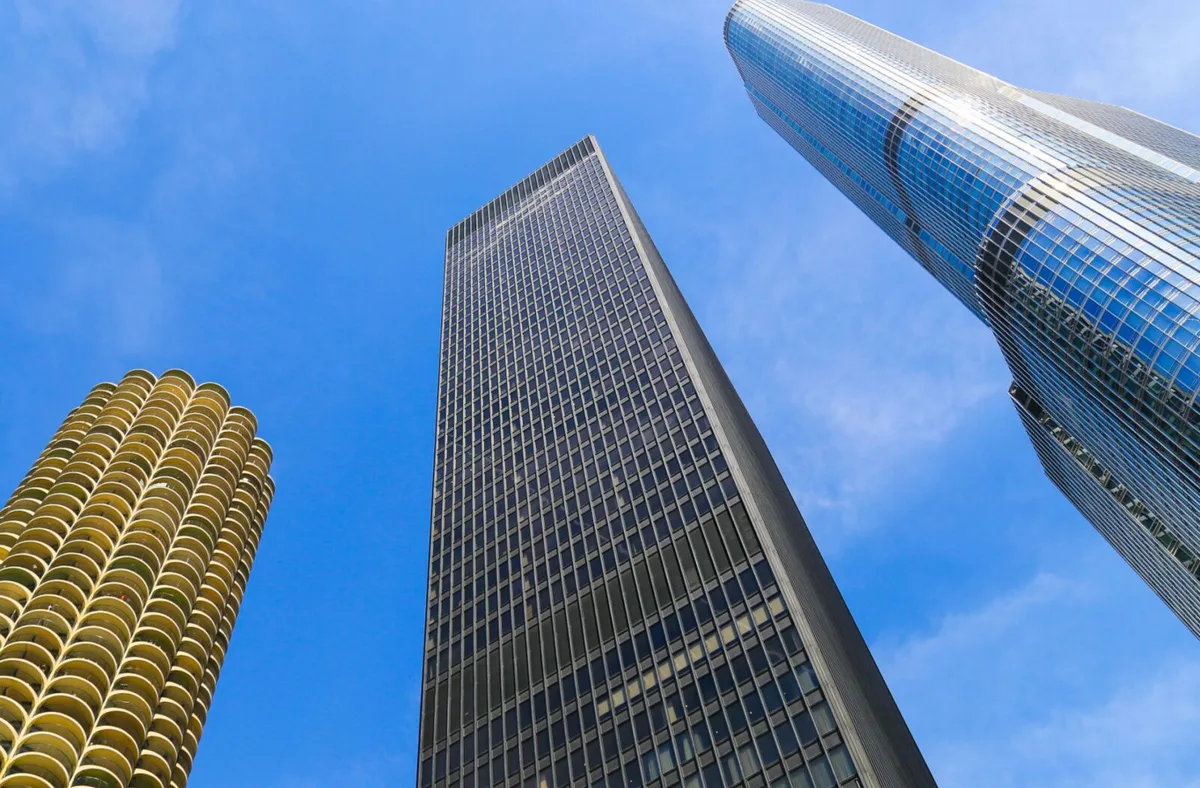Khám Phá Chiều Cao Chicago Qua 28 Tòa Nhà Đặc Trưng