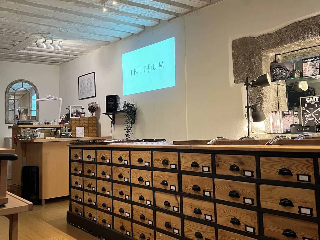Khám Phá Geneva Trong 48 Giờ: Hướng Dẫn Dành Cho Du Khách Việt Nam
