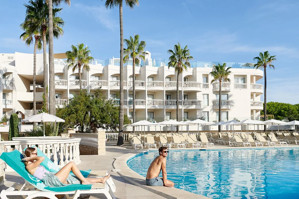 Khám Phá Hai Khách Sạn Iberostar Tại Mallorca: Sự Đa Dạng Của Kỳ Nghỉ