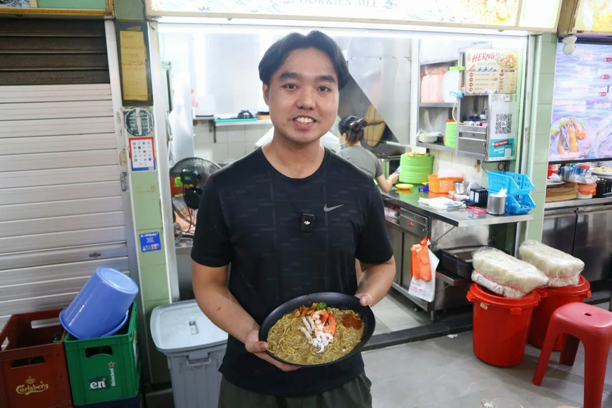 Khám Phá HERNG 好吃: Tiệm Hokkien Mee Mới Tại Toa Payoh